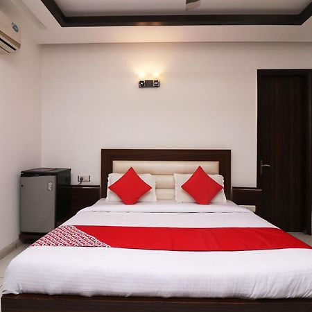 Wonderland Inn Near Aravali Biodiversity Park Gurgaon Luaran gambar