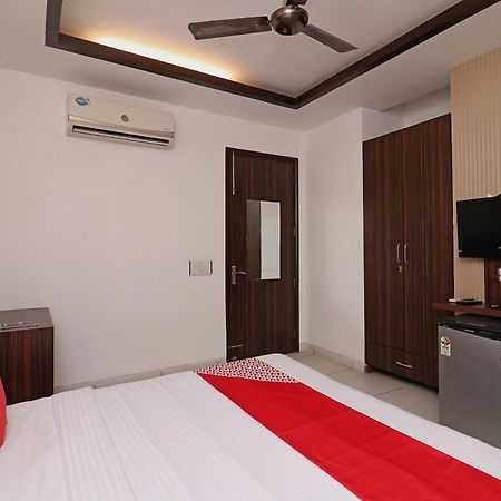 Wonderland Inn Near Aravali Biodiversity Park Gurgaon Luaran gambar