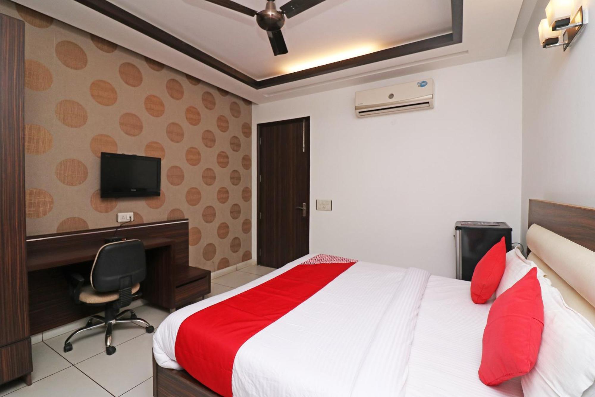 Wonderland Inn Near Aravali Biodiversity Park Gurgaon Luaran gambar