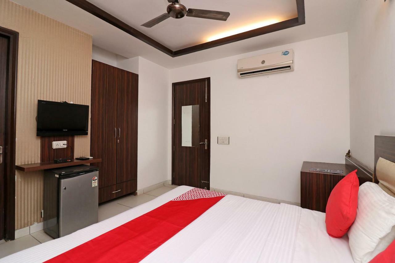 Wonderland Inn Near Aravali Biodiversity Park Gurgaon Luaran gambar